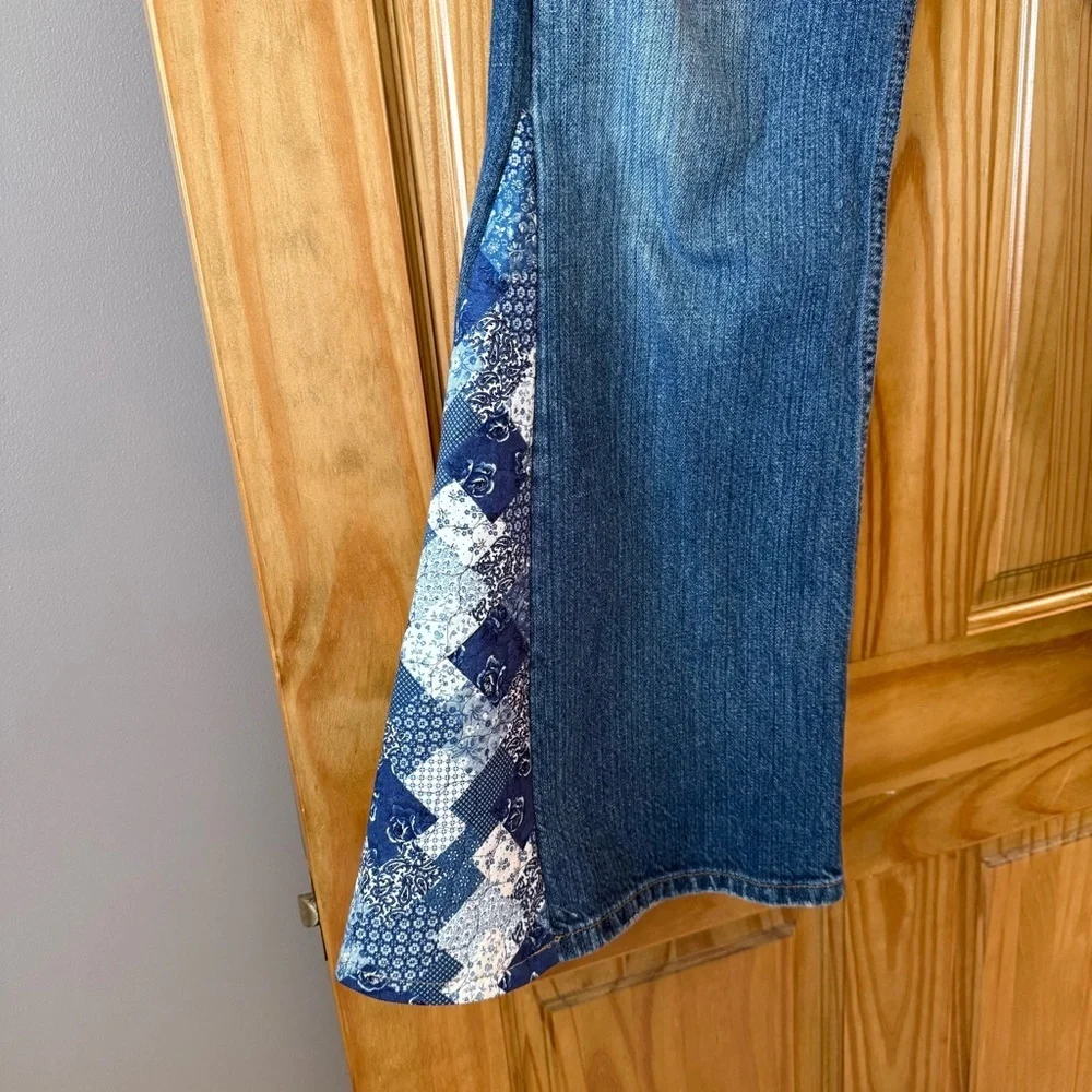 Upcycled Boyfriend Style Levi’s 527 Jeans | Boho Festival | OOAK 30x30 hearts 💕